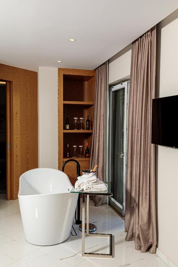 Sea View Hotel Himare Exterior foto