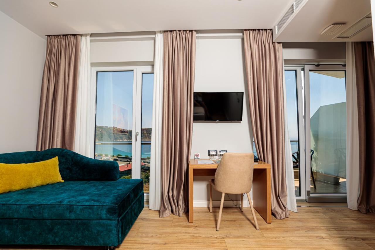 Sea View Hotel Himare Exterior foto