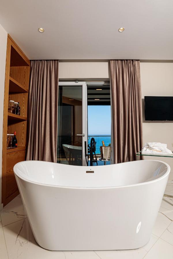 Sea View Hotel Himare Exterior foto
